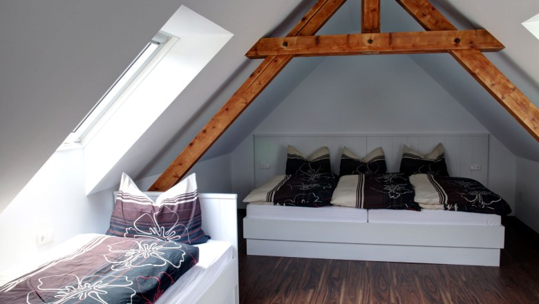 Schlafbereich im Loft 1, &copy; Carlos de Mello