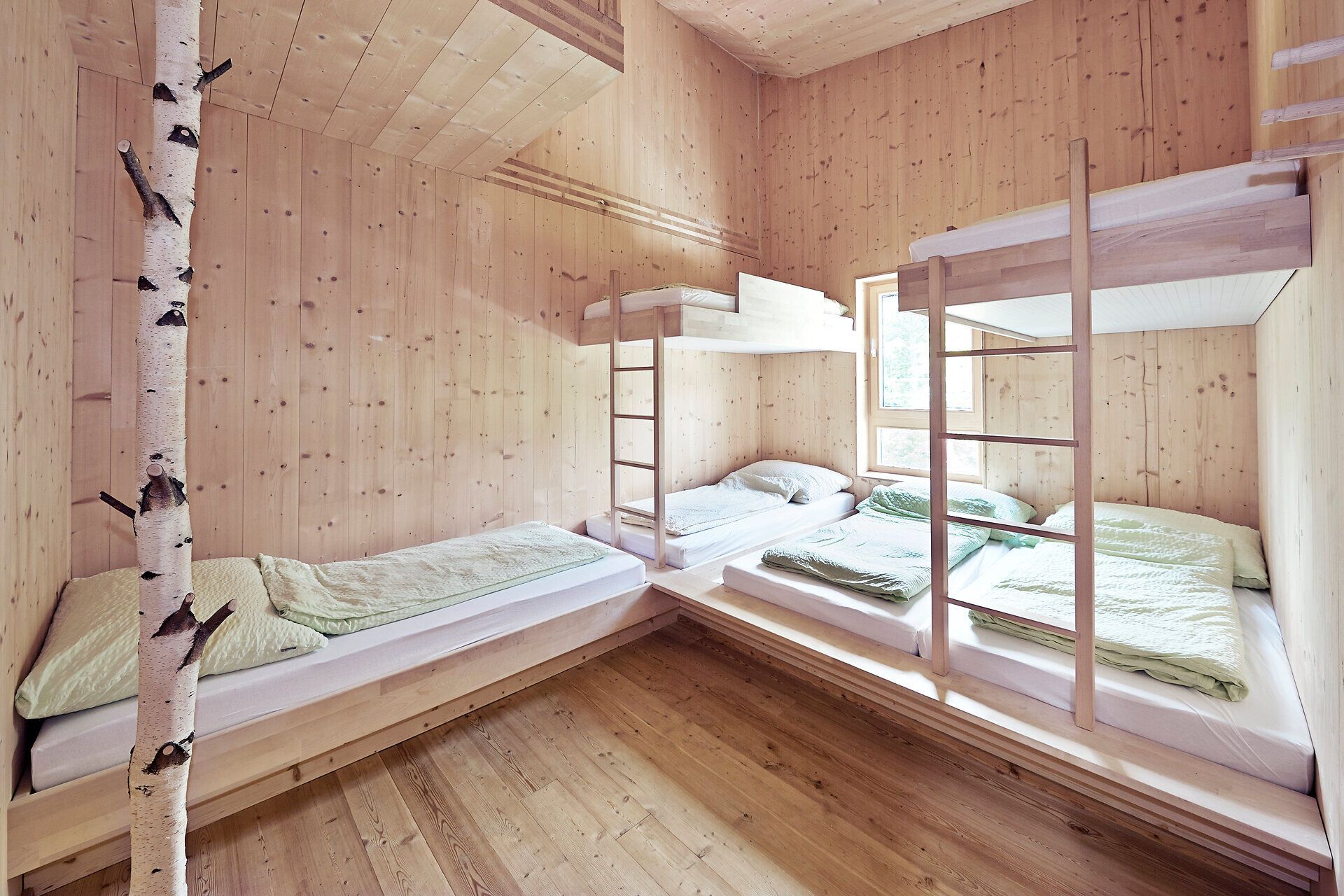 Lager Schlafplätze im Naturfreundehaus Knofeleben