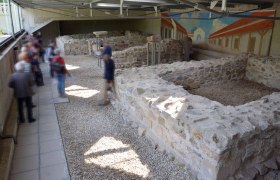 Die Mauern des östlichen Haupttors des römischen Kastells sind zu besichtigen, © Stadtgemeinde Tulln