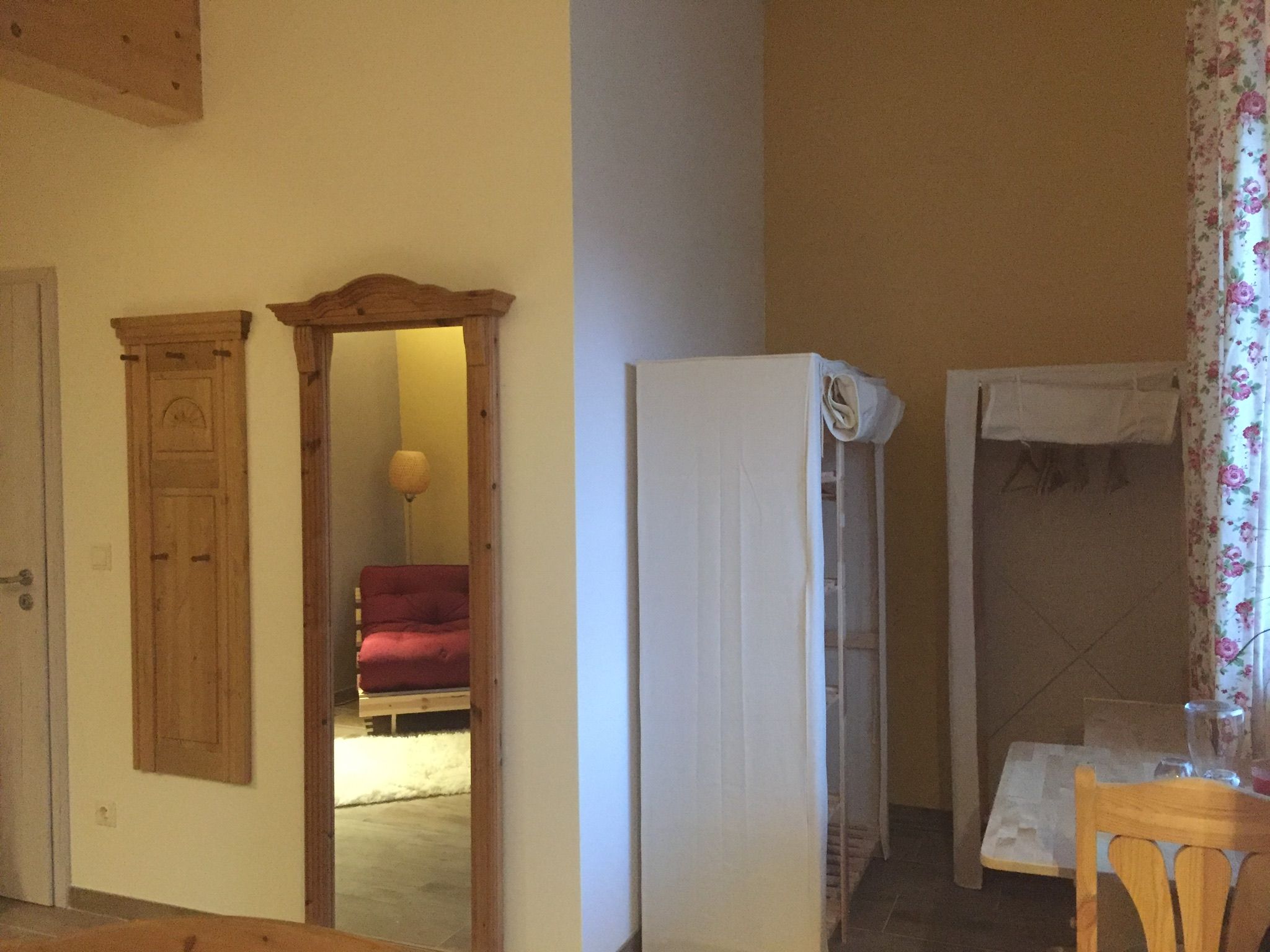 Hippo Campus, Zimmer 