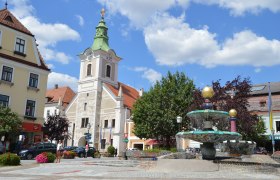 Altes Rathaus mit Hundertwasserbrunnen, © Stadtgemeinde Zwettl
