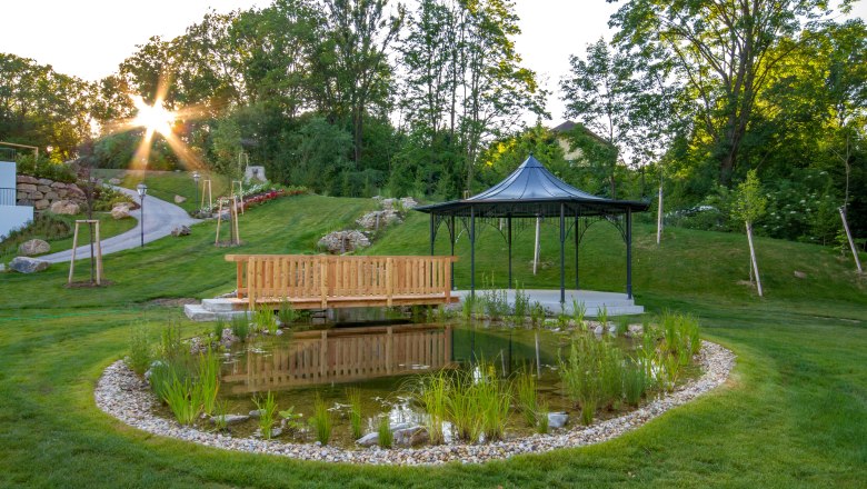 Pavillon im Park, &copy; Schlosspark/mesonic
