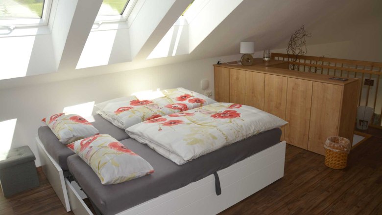 Aufklappbares Doppelbett - Galerie, &copy; Christina B&ouml;hm