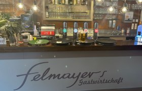 Felmayers Gastwirtschaft Schwechat, Bar