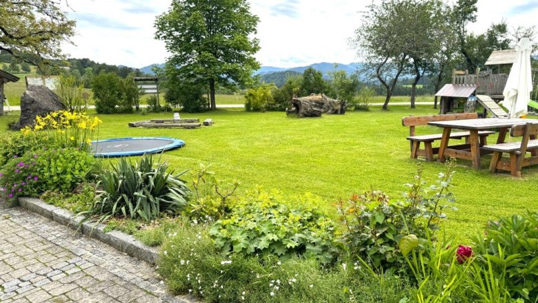 Spiel- und Grillplatz 1, &copy; H&ouml;barten