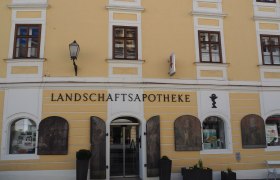 Landschaftsapotheke Melk Au&szlig;enansicht, &copy; Landschaftsapotheke Melk