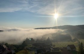 &Uuml;ber den Wolken, &copy; Freitag