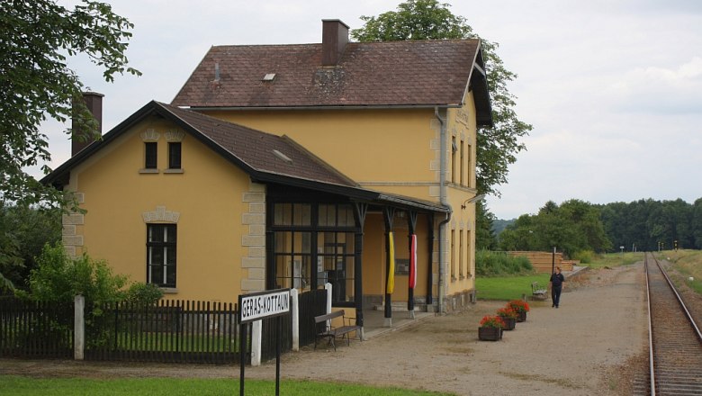 Haltestelle Geras-Kottaun 2010, &copy; G&uuml;nterZ