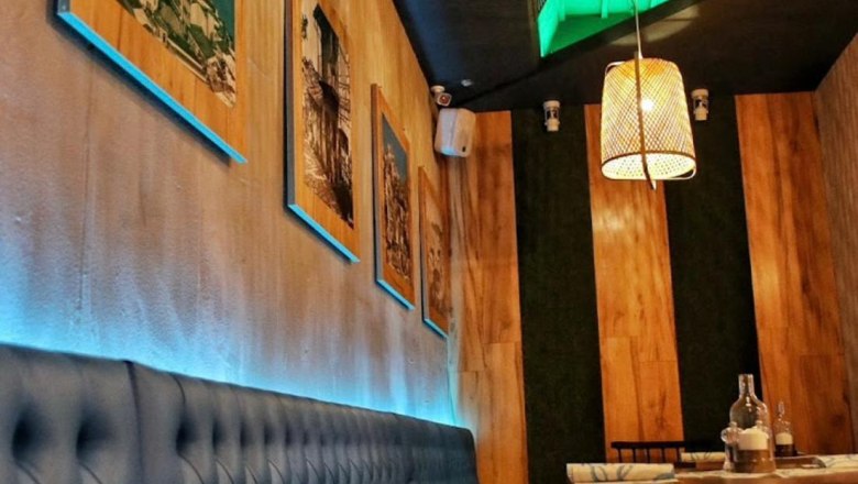 blaue Bank Lokal innen