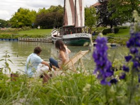 Hundertwasser-Schiff "Regentag", © Stadtgemeinde Tulln/Steve Haider