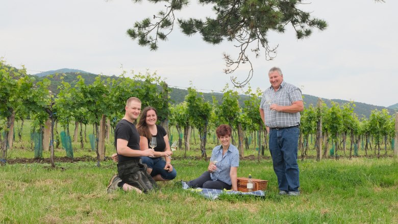 Familie Schachl, &copy; Wienerwald Tourismus/Kerstin Semmelmeyer