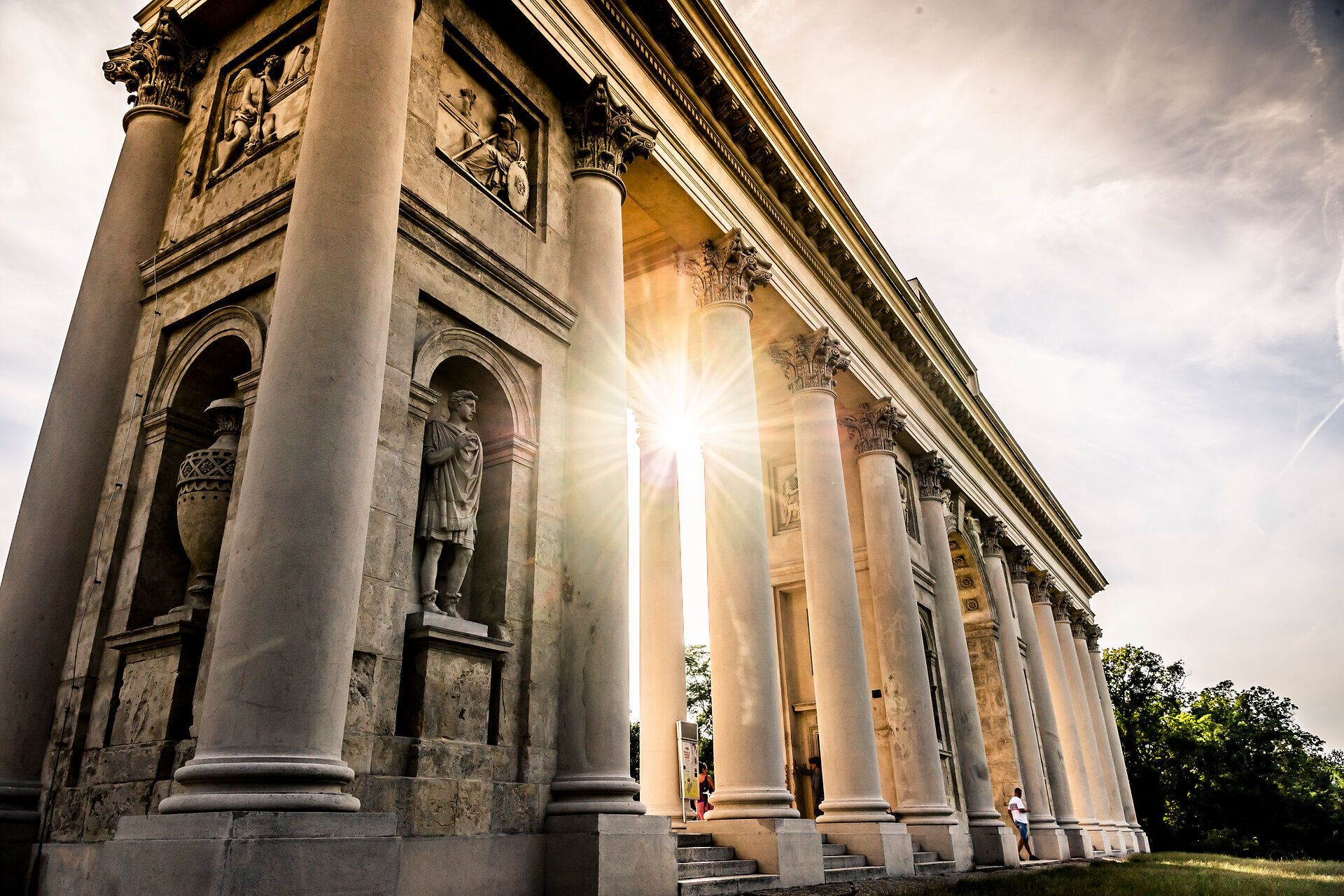 Valtice, Raistenkollonade