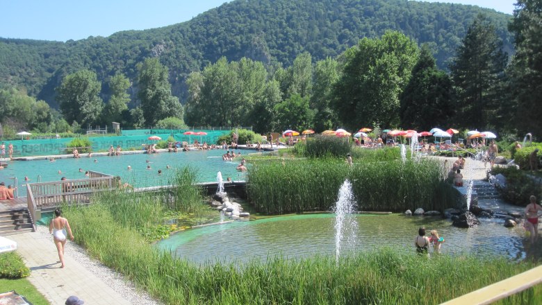 Kuenringer Freibad D&uuml;rnstein, &copy; Stadtgemeinde D&uuml;rnstein