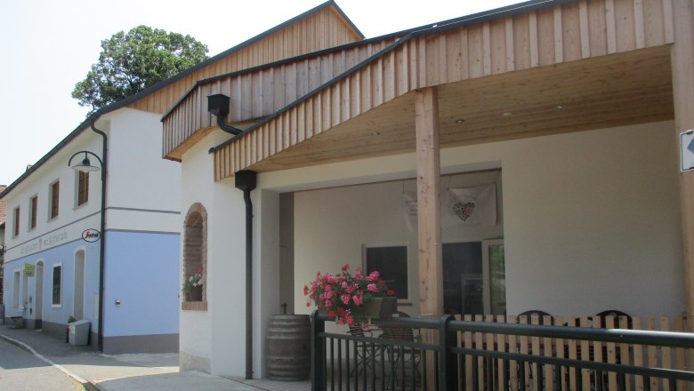 Dorfstreff in St&ouml;ssing, &copy; Regina Lacher-Specht