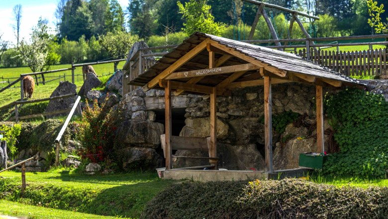 Sandspielen im Schatten, &copy; Einkehrhof Poggau