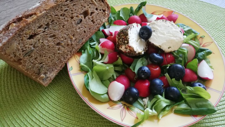 Mizie Hof Prellenkirchen, Familie Brandl, Ziegenk&auml;se, &copy; Mizie Hof Fam. Brandl Gerhard