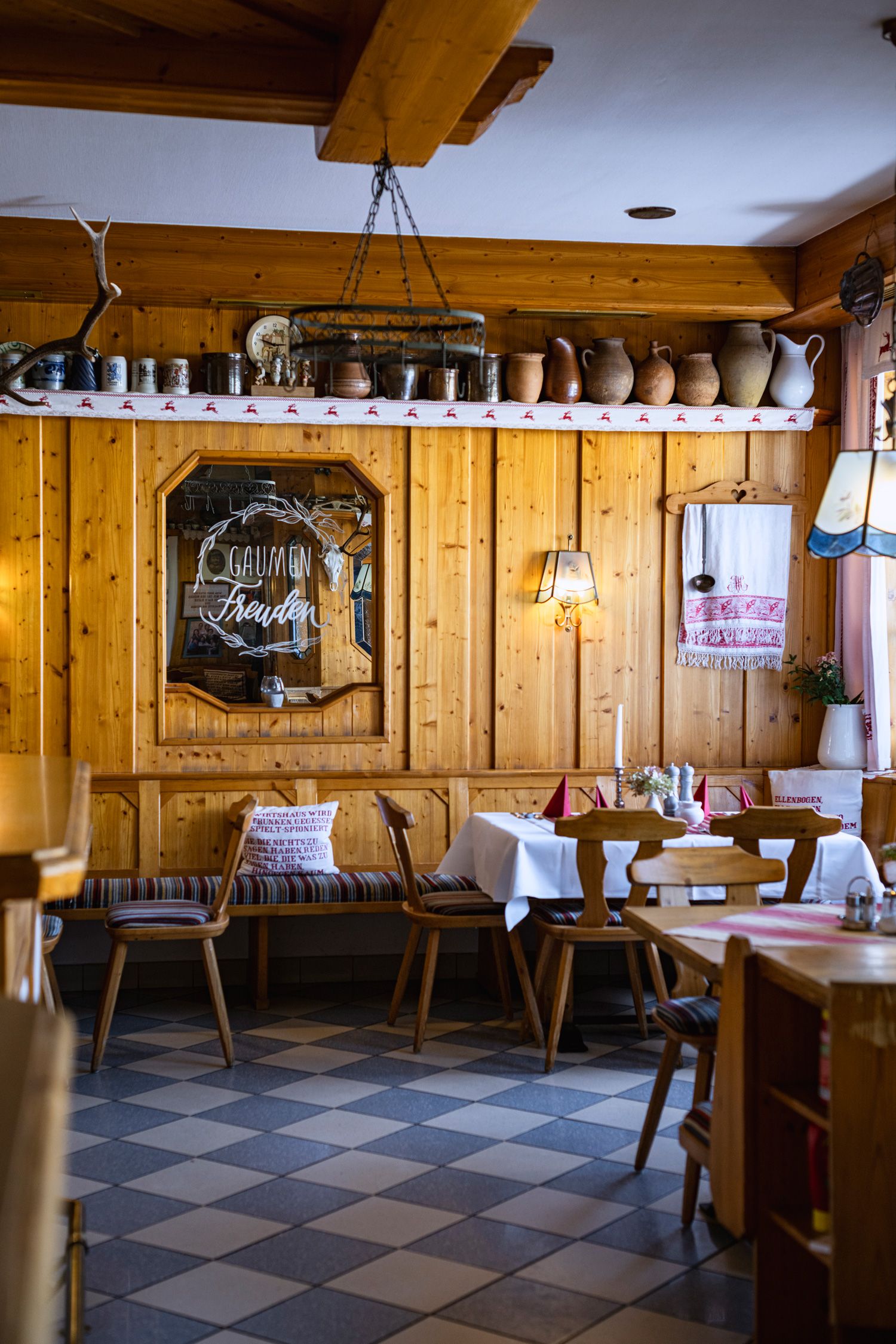 Gasthof Hoffmann, Gaststube 
