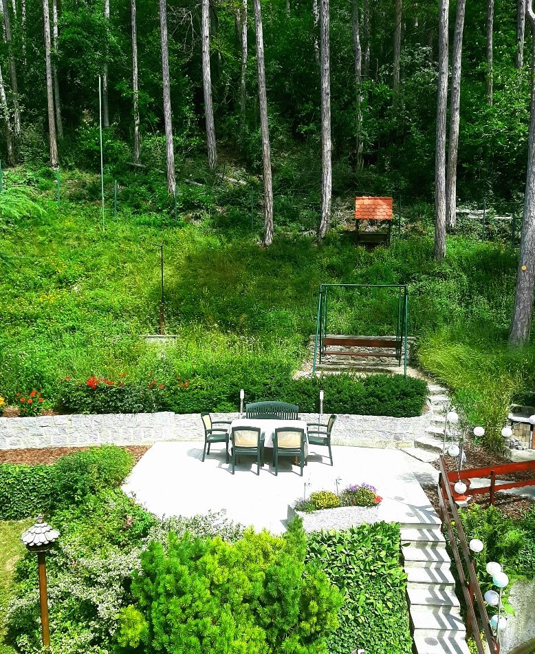 Gartensitzplatzerl