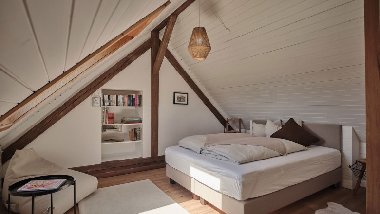 Schlafzimmer, Obstgarten, &copy; Mathias Lixl / lixl.com