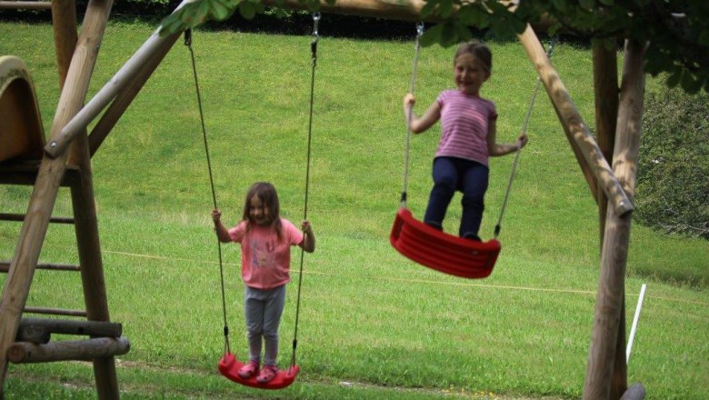 Viel Spa&szlig; f&uuml;r die Kinder, &copy; Ferienhof Kirchau