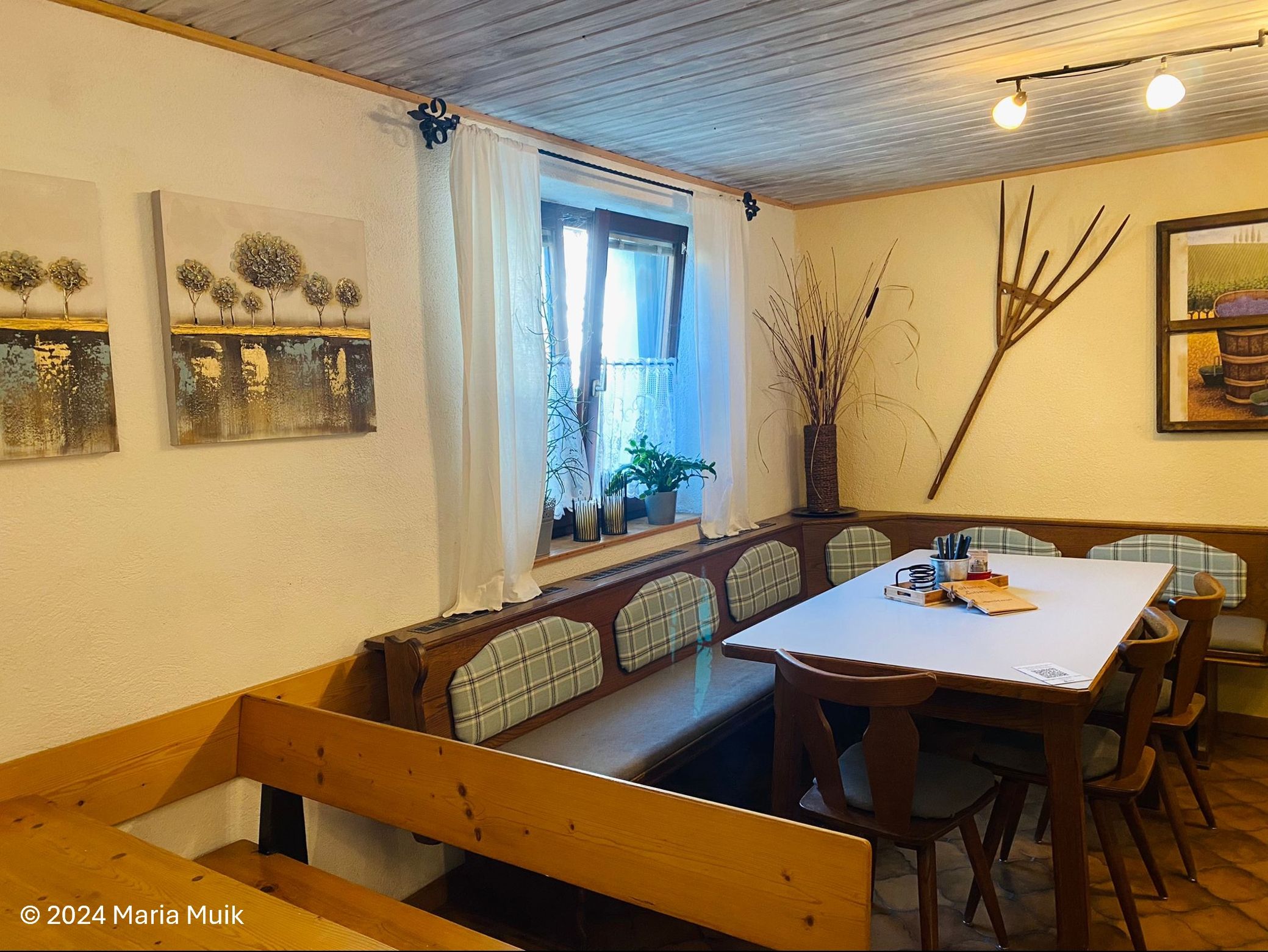 Lokal von innen, Sitzecke