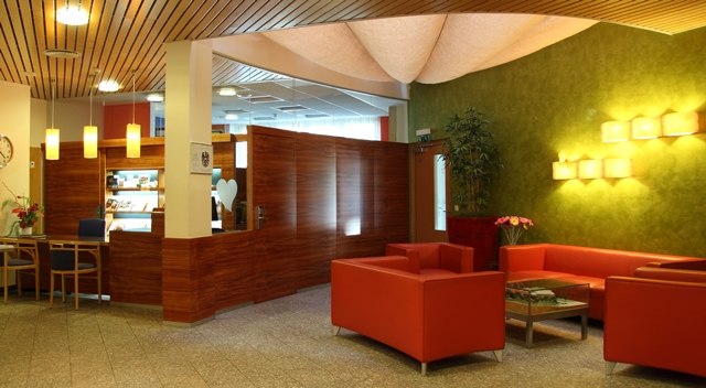 Rezeption, &copy; Die Residenz Bad V&ouml;slau- Das Hotel f&uuml;r junggebliebene Senioren