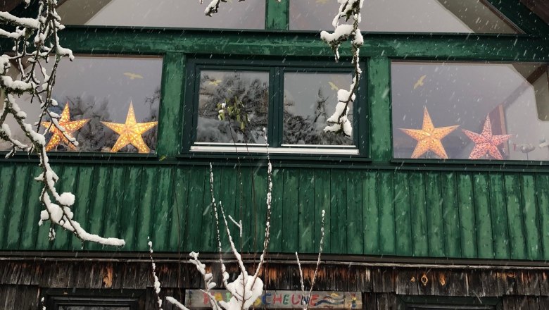 Hannis Farbscheune im Winter, &copy; Hanni Reichlin