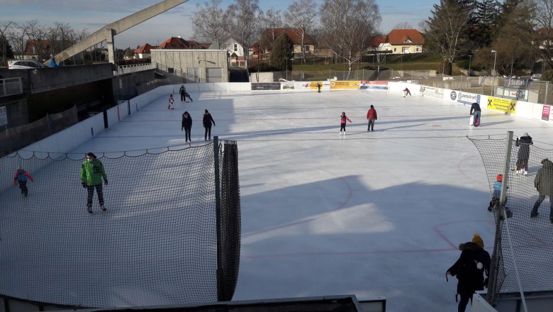 Kunsteisbahn Stockerau, &copy; Erholungszentrum Stockerau, Guenter Lehner