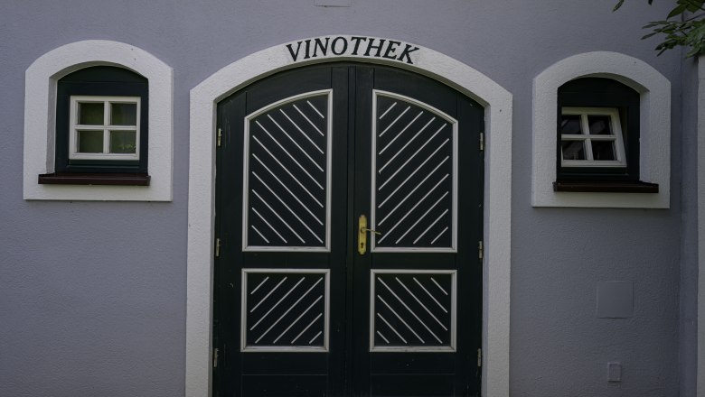 Vinothek im Soosser Winzerhof, © Studeny