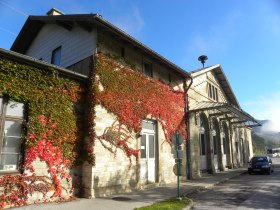 Bahnhof in Payerbach, &copy; &copy;Wiener Alpen, Foto: www.eva-gruber.at